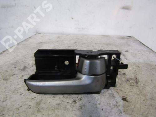Used Front right interior door handle Front right interior door handle SUZUKI SWIFT III (MZ, EZ) 1.3 (RS413, ZC11S) (92 hp) 10596104 10596104