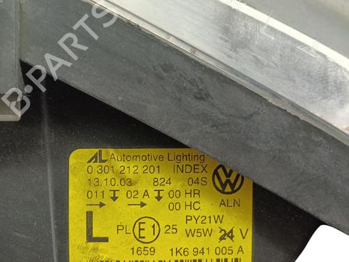 Used Left headlight VW GOLF V (1K1) [2003-2010]  26237264