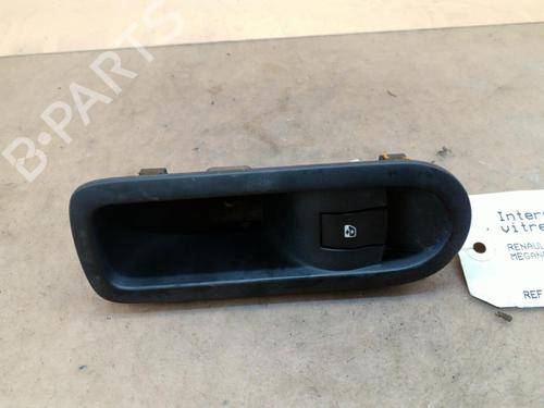 Used Left rear window switch Left rear window switch RENAULT MEGANE II (BM0/1_, CM0/1_) [2001-2012] 25105275 25105275