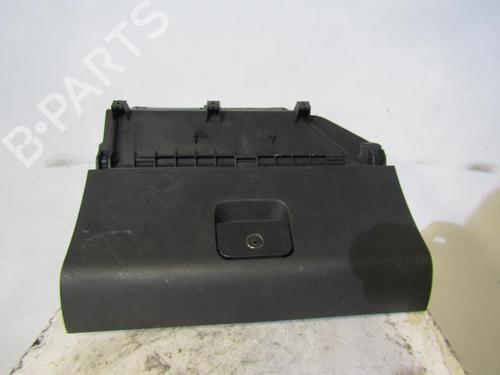 Used Glove box VW POLO (9N_, 9A_) 1.2 12V (64 hp) 25064165