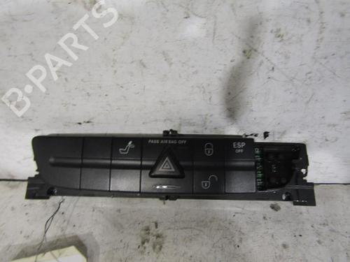 Used Warning switch MERCEDES-BENZ E-CLASS (W211) E 220 CDI (211.006) (150 hp) 25113756
