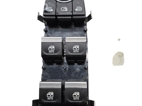 Used Left front window switch RENAULT MEGANE E-TECH SUV EV60 (BNJ1) (218 hp) 25098629