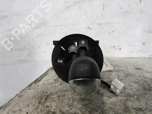 Used Gear lever FIAT 500 (312_) 0.9 (312AXG1A, 312.AXG11) (86 hp) 25085597