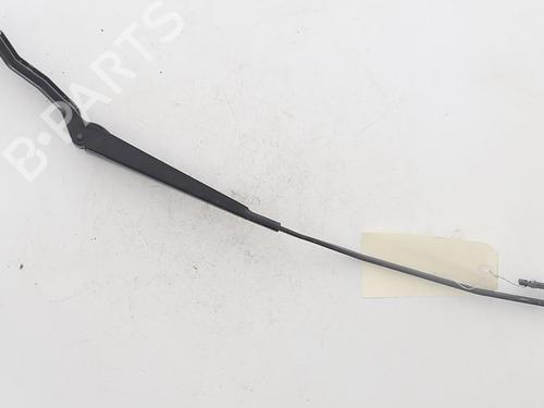 Used Front windshield wiper arm Front windshield wiper arm 36847955 36847955
