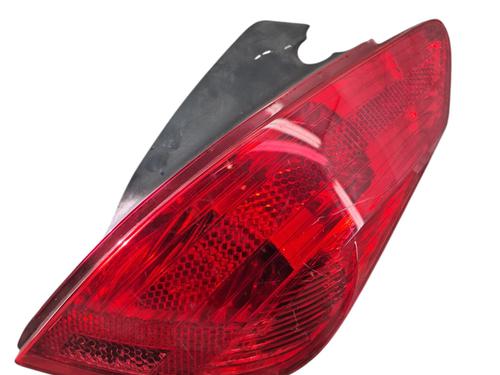 right-taillight-peugeot-308-i-4a_-4c_-2007-2008-2009-2010-2011-2012-2013-2014-2015-2016-32318393 main image