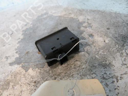 Used Left rear window switch Left rear window switch OPEL ASTRA H (A04) 1.9 CDTI (L48) (150 hp) 25066363 25066363