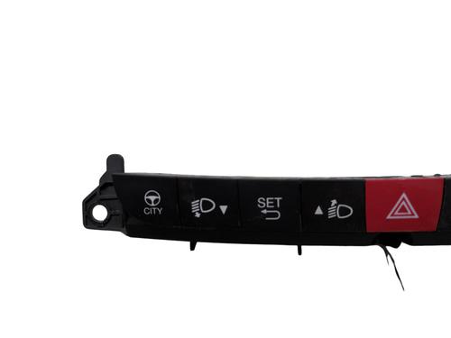 Used Warning switch Warning switch FIAT 500L (351_, 352_) 1.3 D Multijet (199LXY1A, 199LXY11) (84 hp) 28327601 28327601