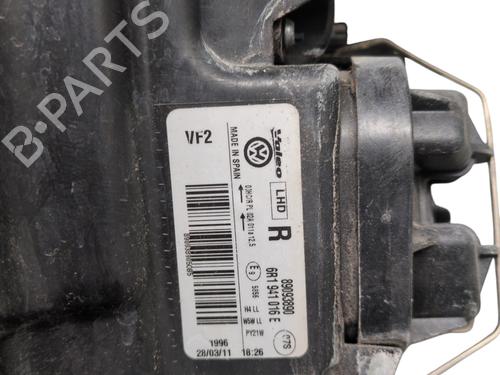 Right headlight VW POLO V (6R1, 6C1) 1.2 | BP32325594C29