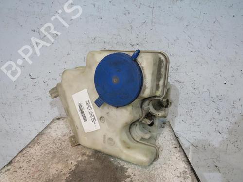 Used Windscreen washer tank MERCEDES-BENZ B-CLASS Sports Tourer (W245) B 180 CDI (245.207) (109 hp) 25080853