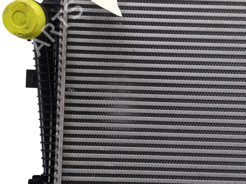 Used Intercooler Intercooler MERCEDES-BENZ C-CLASS (W205) C 180 BlueTEC / d (205.036) (116 hp) 33028855 33028855