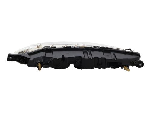 right-daytime-light-citroen-c4-picasso-ii-2013-38764713 main image