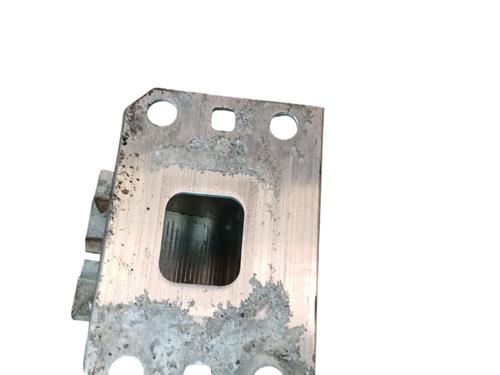 Renfort de pare-chocs avant AUDI TT (8J3) 1.8 TFSI (160 hp) 33041649