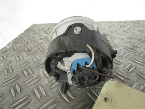 Used Right front fog light Right front fog light 25108384 25108384