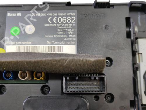 Used Display monitor RENAULT CLIO III (BR0/1, CR0/1) 1.2 16V (103 hp) 26215849
