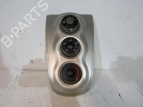 Used Climate control TOYOTA YARIS (_P9_) 1.3 VVT-i (SCP90_, SCP90R) (87 hp) 25083613