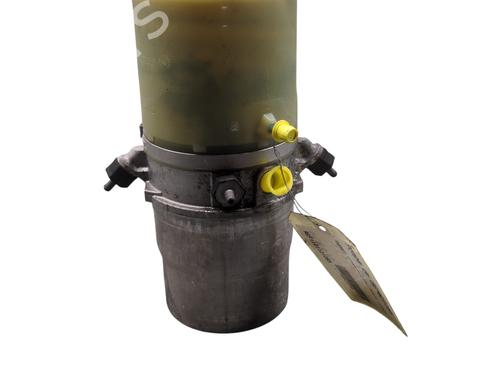 Used Steering pump Steering pump VW POLO V (6R1, 6C1) 1.2 (60 hp) 32447804 32447804