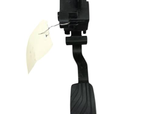 pedal-renault-megane-iv-hatchback-b9amn_-2015-27403500 main image