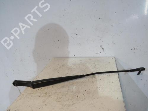 Used Front windshield wiper arm SKODA OCTAVIA II (1Z3) 1.9 TDI (105 hp) 25086061