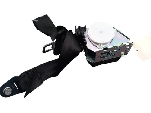 rear-left-seatbelt-peugeot-3008-i-mpv-0u_-2009-2010-2011-2012-2013-2014-2015-2016-2017-32292640 main image