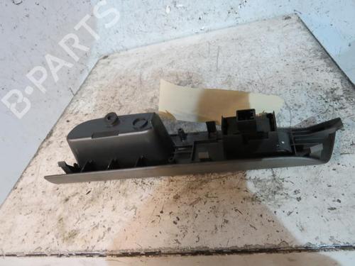 Used Right front window switch Right front window switch TOYOTA COROLLA (_E12_) 1.4 D (NDE120_, NDE120R) (90 hp) 25092247 25092247