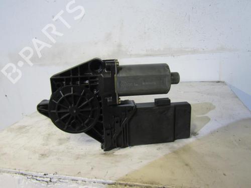 Used Right front window motor Right front window motor VW PASSAT B5.5 (3B3) 1.9 TDI (130 hp) 25083040 25083040