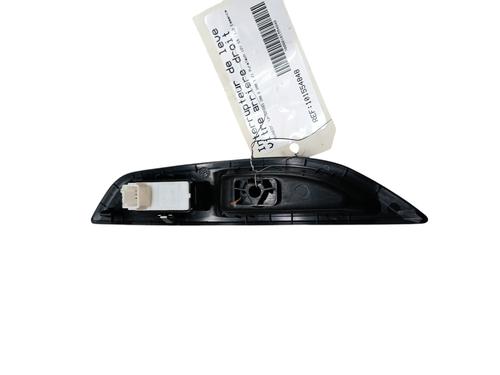 Used Right rear window switch Right rear window switch PEUGEOT 208 II (UB_, UP_, UW_, UJ_) 1.2 PureTech 100 (101 hp) 25097941 25097941