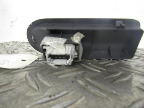 Used Right front window switch Right front window switch RENAULT SCÉNIC II (JM0/1_) [2003-2010] 25095727 25095727