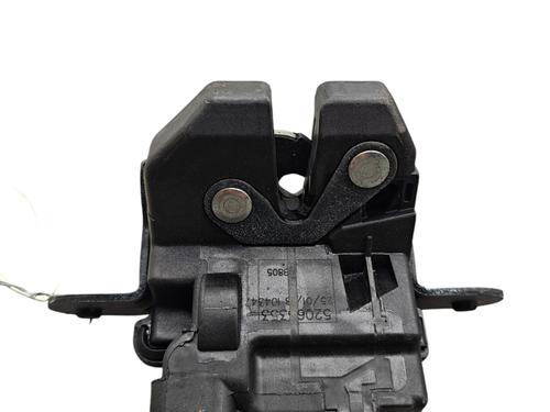 Used Tailgate lock FIAT 500X (334_) 1.6 D Multijet (334AXA1B, 334AXA11) (120 hp) 25075780