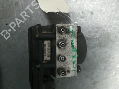 Used ABS pump NISSAN MICRA III (K12) 1.2 16V (80 hp) 25088483