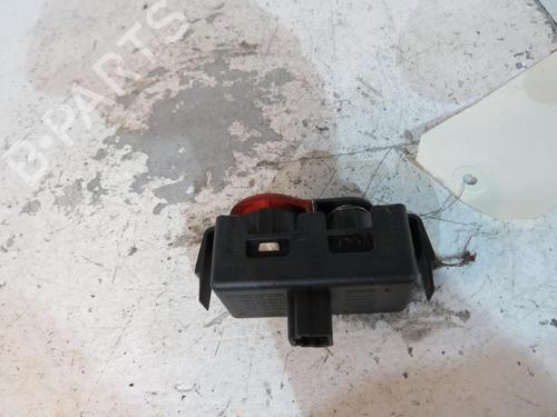 Bouton de warning RENAULT KANGOO Express (FW0/1_) 1.5 dCi 85 (FW0K, FW0L, FW0B) (86 hp) 25081264