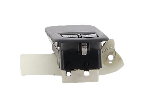 Used Left front window switch Left front window switch RENAULT CLIO III (BR0/1, CR0/1) 1.5 dCi (BR17, CR17) (86 hp) 39738493 39738493