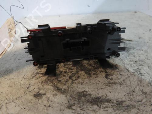 Used Warning switch Warning switch RENAULT MEGANE II Estate (KM0/1_) [2003-2012] 25070782 25070782