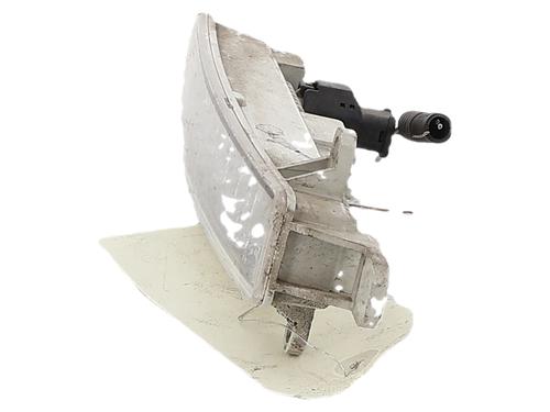 Farol diurno esquerdo Farol diurno esquerdo 38257888 38257888