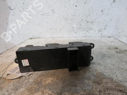 Used Left front window switch Left front window switch NISSAN PRIMERA Hatchback (P12) 2.2 Di (126 hp) 25066958 25066958