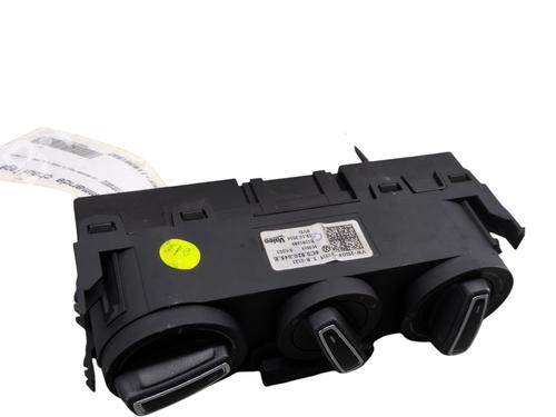 Used Climate control VW POLO V (6R1, 6C1) 1.2 TSI 16V (90 hp) 31183651