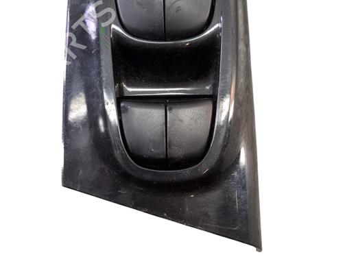 Left front window switch NISSAN JUKE (F15) 1.2 DIG-T | BP30820000I27 