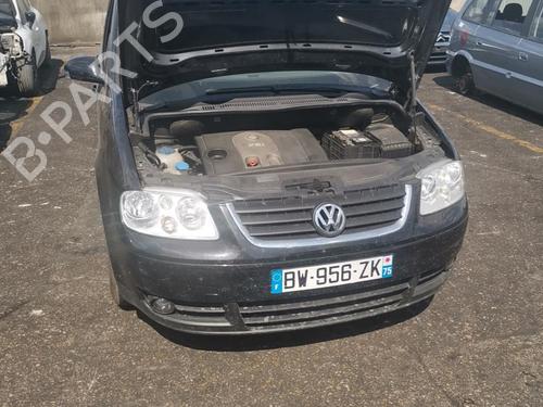Front bumper reinforcement VW TOURAN (1T1, 1T2) 1.6 FSI | BP25104243C109