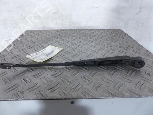 Used Rear windshield wiper arm SUZUKI GRAND VITARA I (FT, HT) 2.0 HDI 110 4x4 (SQ420D, TD82V) (109 hp) 25079891