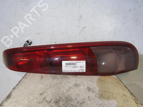 Used Right taillight NISSAN X-TRAIL I (T30) 2.2 dCi 4x4 (136 hp) 25064318