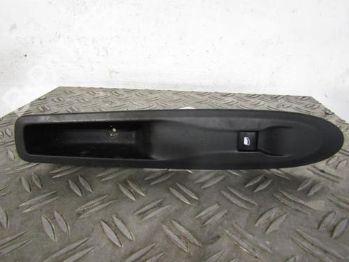 Used Right front window switch Right front window switch CITROËN DS3 (SA_) 1.6 VTi 120 (120 hp) 25095427 25095427