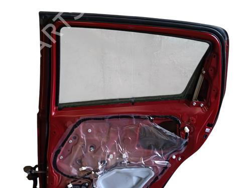 Right rear door TOYOTA YARIS (_P13_) 1.5 Hybrid (NHP130_, NHP130) | BP29476285C5 