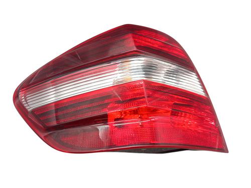 Used Left taillight MERCEDES-BENZ M-CLASS (W164) ML 300 CDI 4-matic (164.121) (204 hp) 33184469