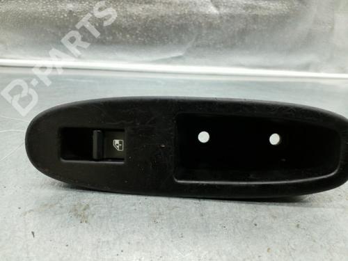 Used Right front window switch Right front window switch ALFA ROMEO 159 Sportwagon (939_) 2.4 JTDM (939BXD1B, 939BXD12) (200 hp) 10574170 10574170