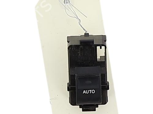 Used Right front window switch Right front window switch 38636366 38636366