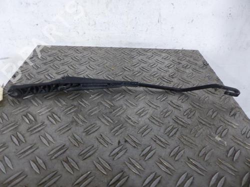 Used Front windshield wiper arm SEAT CORDOBA (6K1, 6K2) [1993-2002]  25091577