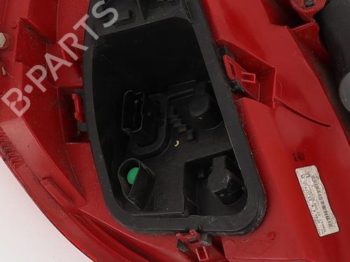 right-taillight-renault-clio-iii-br01-cr01-2005-2006-2007-2008-2009-2010-2011-2012-2013-2014-33534998 main image