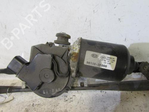 Front wiper motor KIA CERATO I Hatchback (LD) 2.0 CRDi | BP25068858M29 