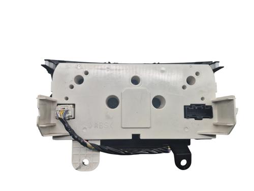 climate-control-mazda-5-cw-2010-30965019 main image