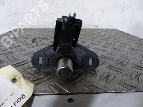 Used Switch OPEL ZAFIRA A MPV (T98) 2.0 DTI 16V (F75) (101 hp) 25091470