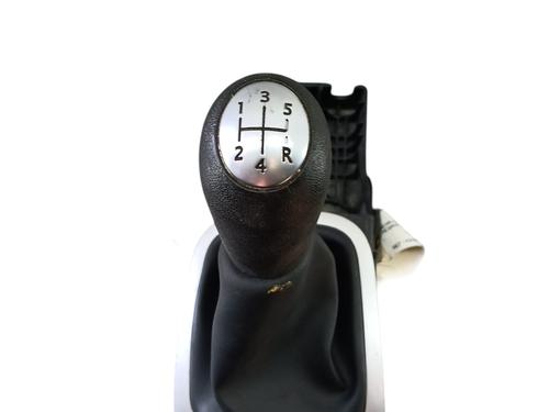 Used Gear lever Gear lever RENAULT MEGANE III Hatchback (BZ0/1_, B3_) 1.5 dCi (BZ0C) (90 hp) 33304840 33304840